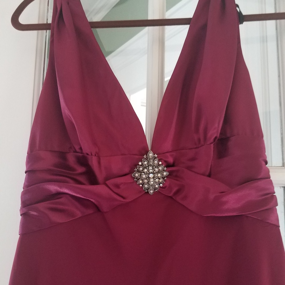 Dress - Picture 2 of 3